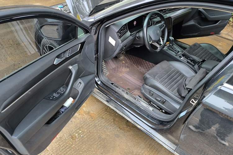 Used Volkswagen Magotan 2021 330TSI DSG 30th Anniversary Edition Driver Seat