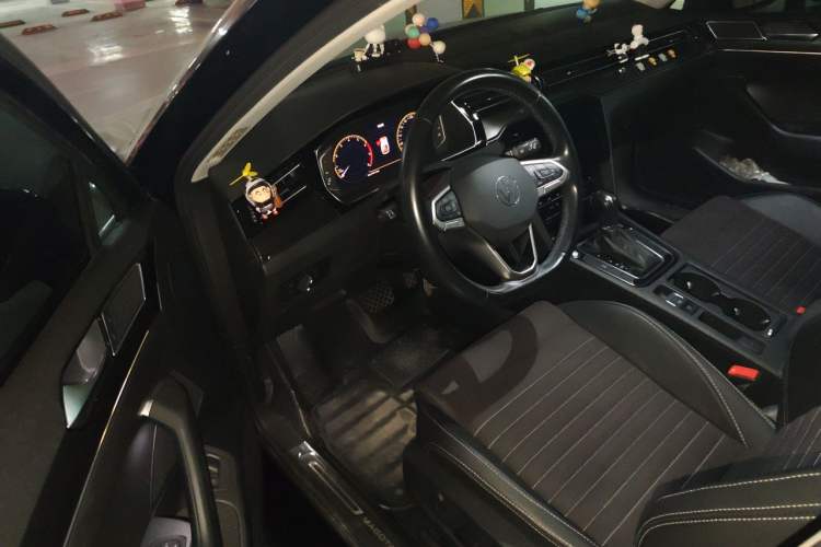 Used Volkswagen Magotan 2021 330TSI DSG 30th Anniversary Edition Driver Seat