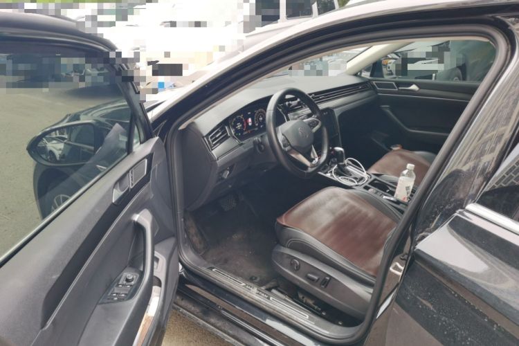 Used Volkswagen Magotan 2021 330TSI DSG 30th Anniversary Edition Driver Seat