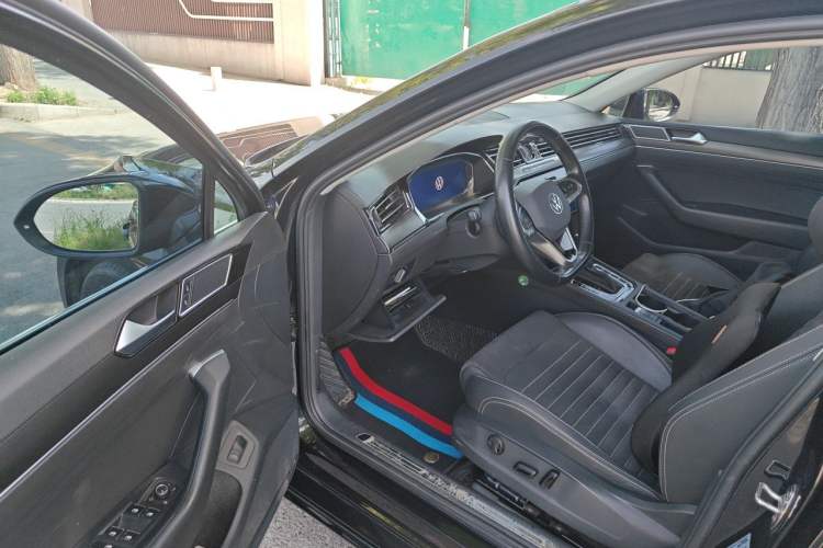 Used Volkswagen Magotan 2021 330TSI DSG 30th Anniversary Edition Driver Seat