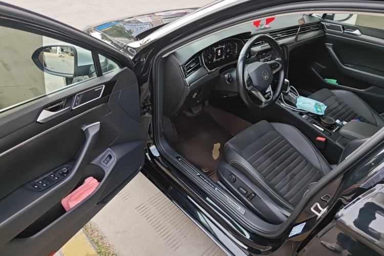 Used Volkswagen Magotan 2021 330TSI DSG 30th Anniversary Edition Driver Seat