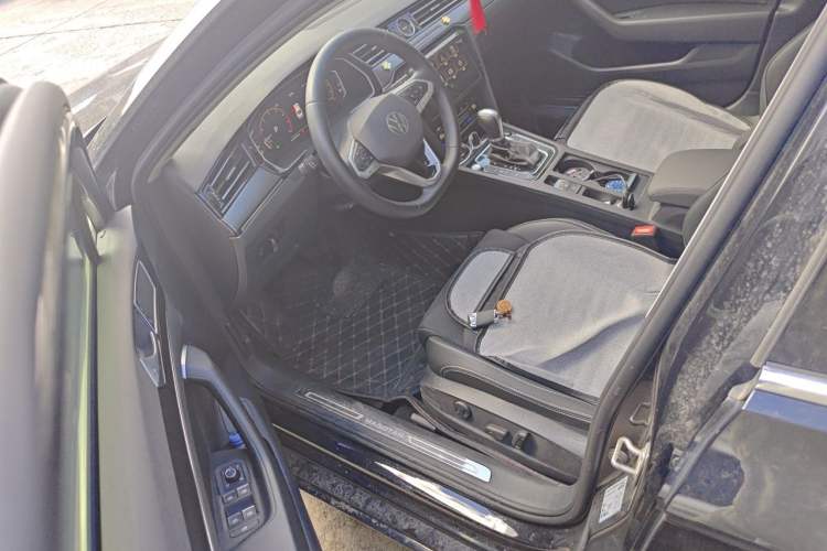 Used Volkswagen Magotan 2021 330TSI DSG 30th Anniversary Edition Driver Seat