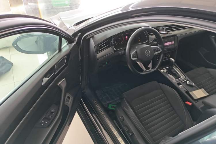 Used Volkswagen Magotan 2021 330TSI DSG 30th Anniversary Edition Driver Seat
