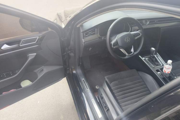 Used Volkswagen Magotan 2021 330TSI DSG 30th Anniversary Edition Driver Seat