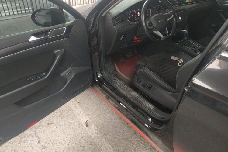 Used Volkswagen Magotan 2021 330TSI DSG 30th Anniversary Edition Driver Seat