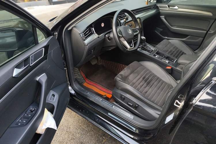 Used Volkswagen Magotan 2021 330TSI DSG 30th Anniversary Edition Driver Seat