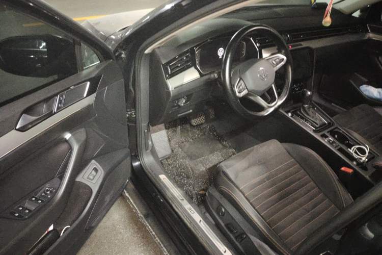 Used Volkswagen Magotan 2021 330TSI DSG 30th Anniversary Edition Driver Seat