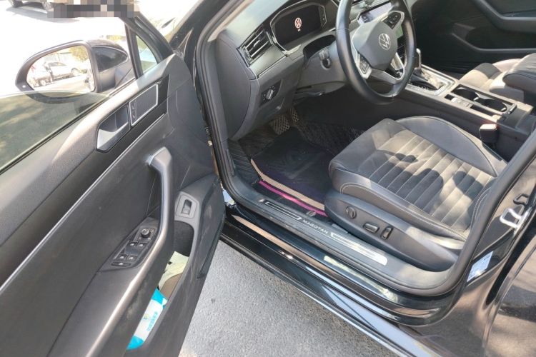 Used Volkswagen Magotan 2021 330TSI DSG 30th Anniversary Edition Driver Seat