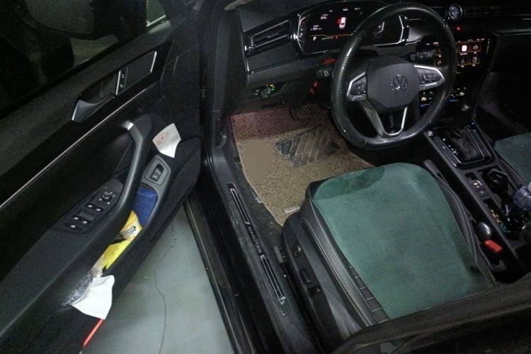 Used Volkswagen Magotan 2021 330TSI DSG 30th Anniversary Edition Driver Seat