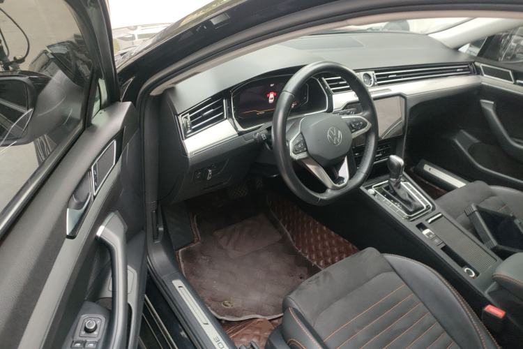 Used Volkswagen Magotan 2021 330TSI DSG 30th Anniversary Edition Driver Seat