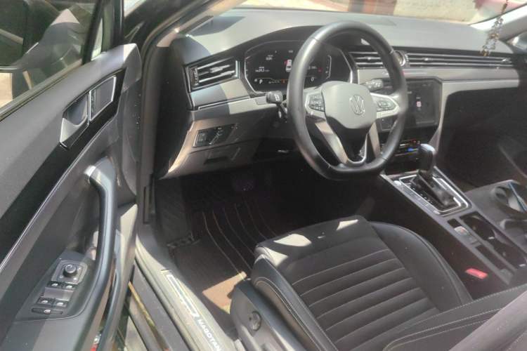 Used Volkswagen Magotan 2021 330TSI DSG 30th Anniversary Edition Driver Seat