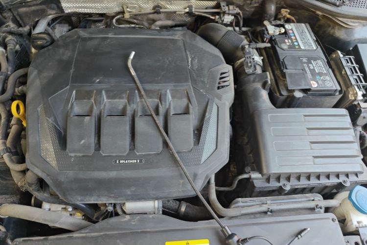 Used Volkswagen Magotan 2021 330TSI DSG 30th Anniversary Edition Engine Bay