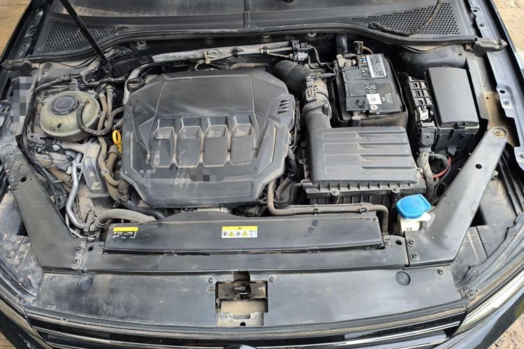 Used Volkswagen Magotan 2021 330TSI DSG 30th Anniversary Edition Engine Bay