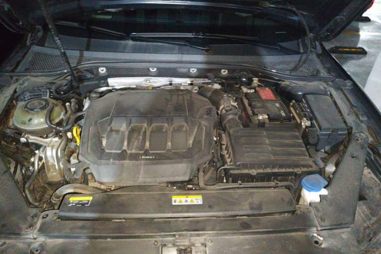 Used Volkswagen Magotan 2021 330TSI DSG 30th Anniversary Edition Engine Bay