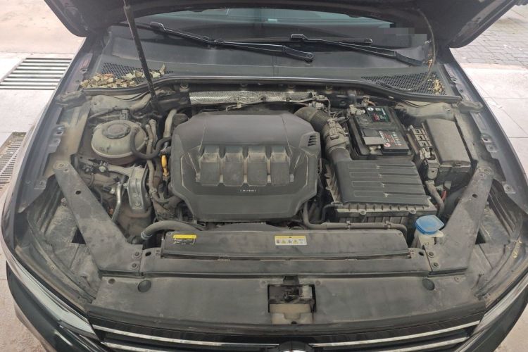 Used Volkswagen Magotan 2021 330TSI DSG 30th Anniversary Edition Engine Bay