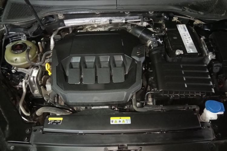 Used Volkswagen Magotan 2021 330TSI DSG 30th Anniversary Edition Engine Bay