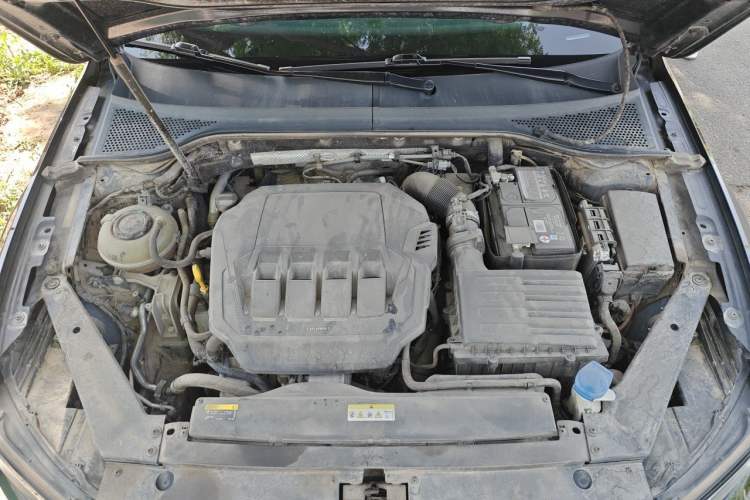 Used Volkswagen Magotan 2021 330TSI DSG 30th Anniversary Edition Engine Bay