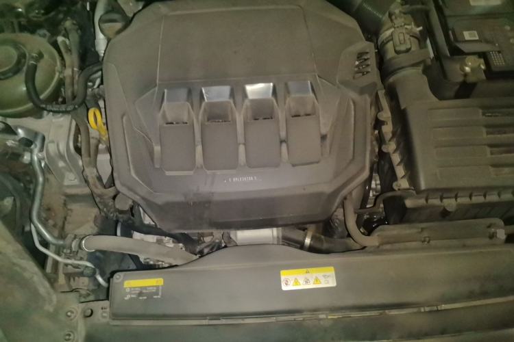 Used Volkswagen Magotan 2021 330TSI DSG 30th Anniversary Edition Engine Bay