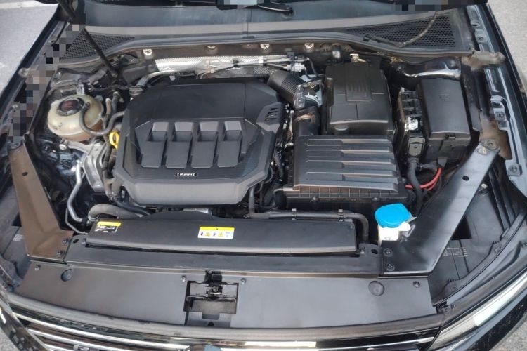 Used Volkswagen Magotan 2021 330TSI DSG 30th Anniversary Edition Engine Bay