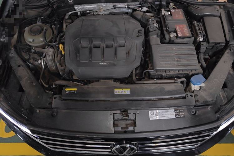 Used Volkswagen Magotan 2021 330TSI DSG 30th Anniversary Edition Engine Bay