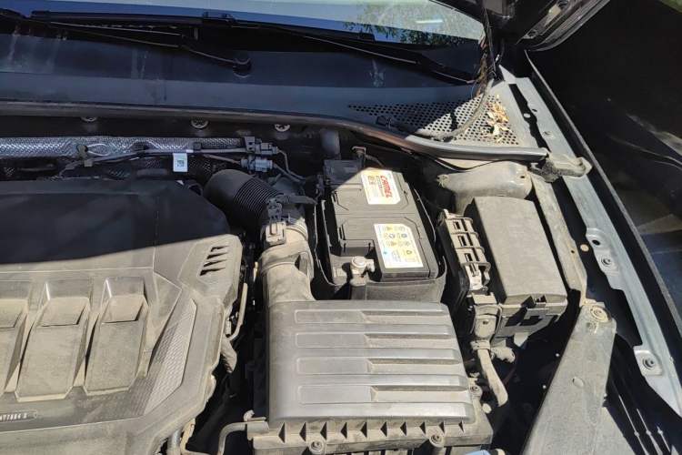 Used Volkswagen Magotan 2021 330TSI DSG 30th Anniversary Edition Engine Bay Left