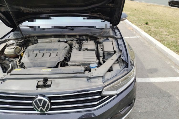 Used Volkswagen Magotan 2021 330TSI DSG 30th Anniversary Edition Engine Bay Left