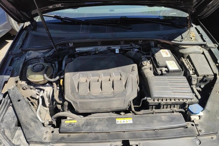 Used Volkswagen Magotan 2021 330TSI DSG 30th Anniversary Edition Engine Bay
