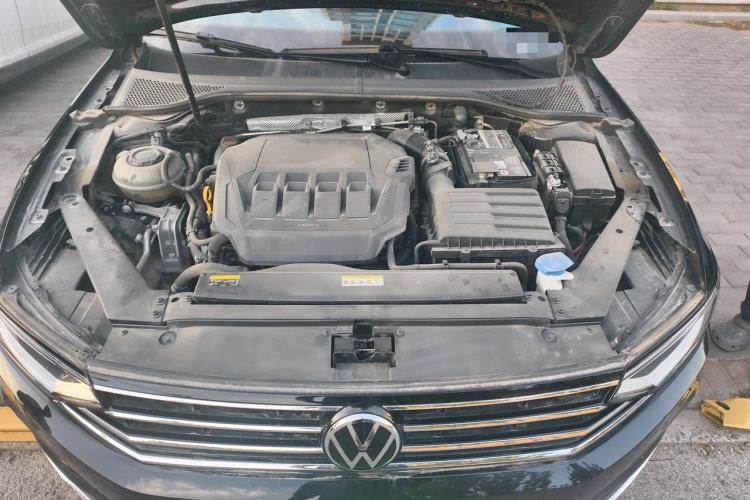 Used Volkswagen Magotan 2021 330TSI DSG 30th Anniversary Edition Engine Bay