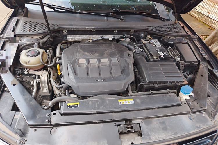 Used Volkswagen Magotan 2021 330TSI DSG 30th Anniversary Edition Engine Bay
