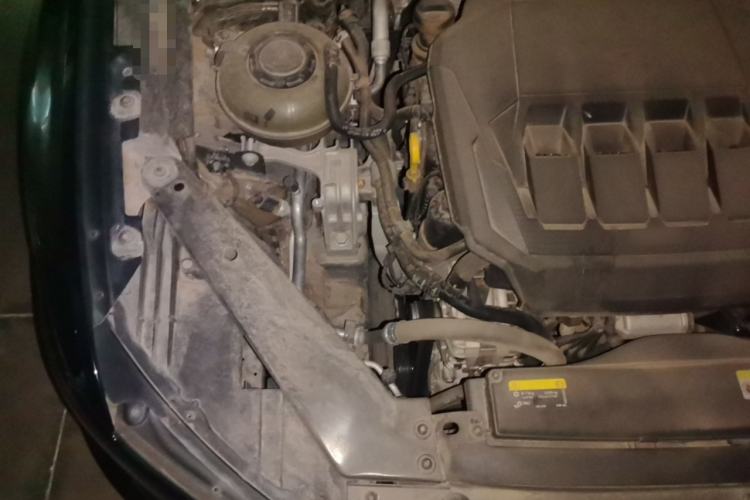 Used Volkswagen Magotan 2021 330TSI DSG 30th Anniversary Edition Engine Bay Right