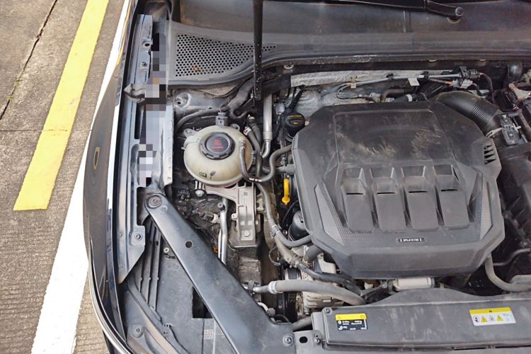 Used Volkswagen Magotan 2021 330TSI DSG 30th Anniversary Edition Engine Bay Right