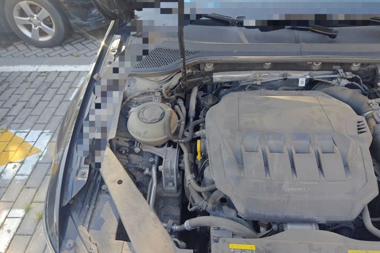 Used Volkswagen Magotan 2021 330TSI DSG 30th Anniversary Edition Engine Bay Right