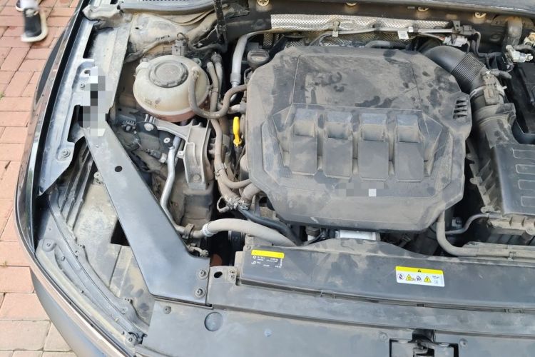 Used Volkswagen Magotan 2021 330TSI DSG 30th Anniversary Edition Engine Bay Right