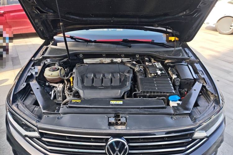 Used Volkswagen Magotan 2021 330TSI DSG 30th Anniversary Edition Engine Bay