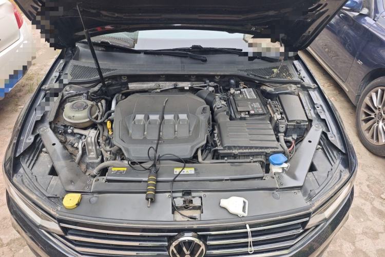 Used Volkswagen Magotan 2021 330TSI DSG 30th Anniversary Edition Engine Bay