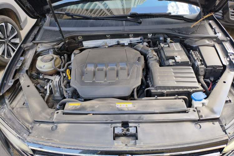 Used Volkswagen Magotan 2021 330TSI DSG 30th Anniversary Edition Engine Bay