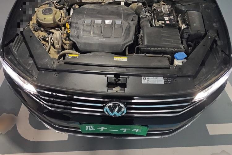 Used Volkswagen Magotan 2021 330TSI DSG 30th Anniversary Edition Engine Bay
