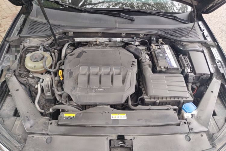 Used Volkswagen Magotan 2021 330TSI DSG 30th Anniversary Edition Engine Bay
