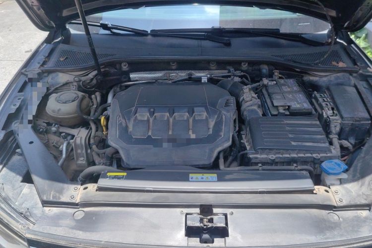 Used Volkswagen Magotan 2021 330TSI DSG 30th Anniversary Edition Engine Bay