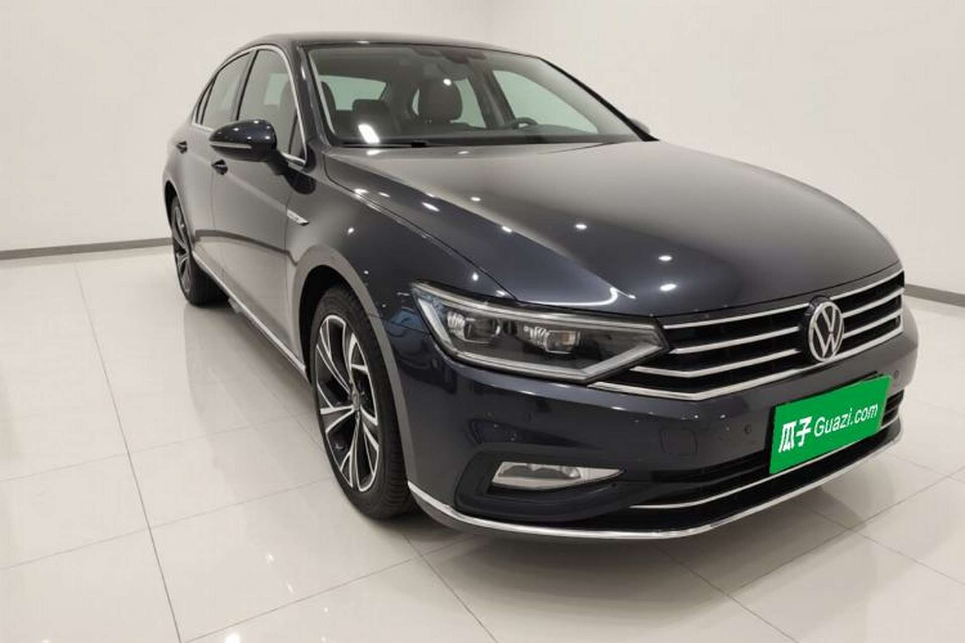 Used Volkswagen Magotan 2021 330TSI DSG 30th Anniversary Edition Exterior 1