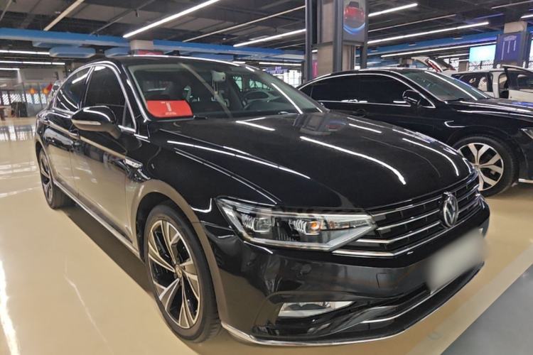 Used Volkswagen Magotan 2021 330TSI DSG 30th Anniversary Edition Exterior 1
