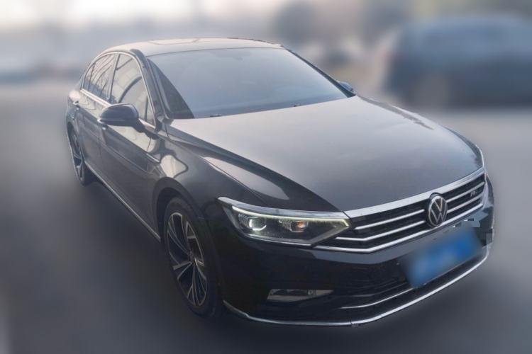 Used Volkswagen Magotan 2021 330TSI DSG 30th Anniversary Edition Exterior 2