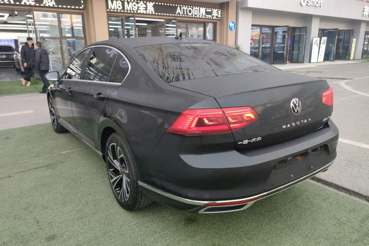 Used Volkswagen Magotan 2021 330TSI DSG 30th Anniversary Edition Exterior 3