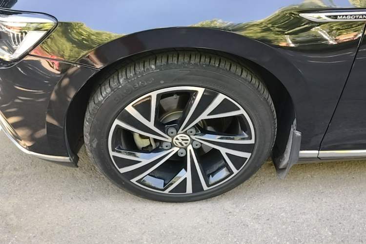 Used Volkswagen Magotan 2021 330TSI DSG 30th Anniversary Edition Exterior 4