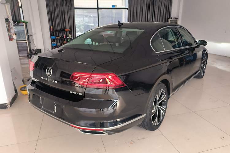 Used Volkswagen Magotan 2021 330TSI DSG 30th Anniversary Edition Exterior 5
