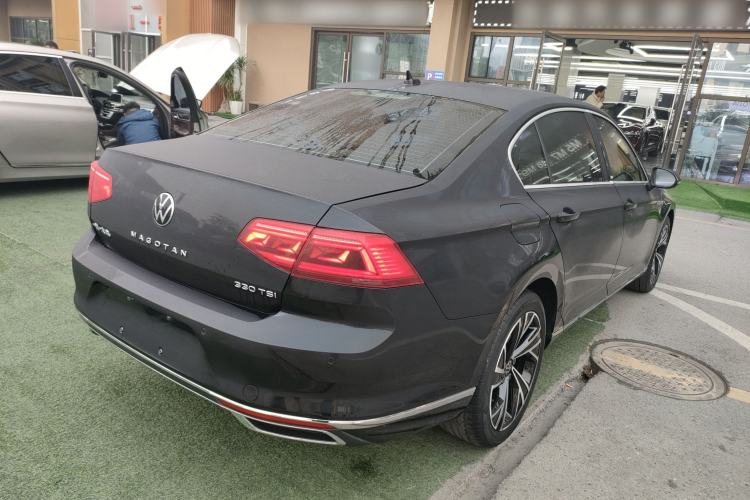 Used Volkswagen Magotan 2021 330TSI DSG 30th Anniversary Edition Exterior 5
