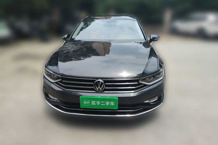 Used Volkswagen Magotan 2021 330TSI DSG 30th Anniversary Edition Front