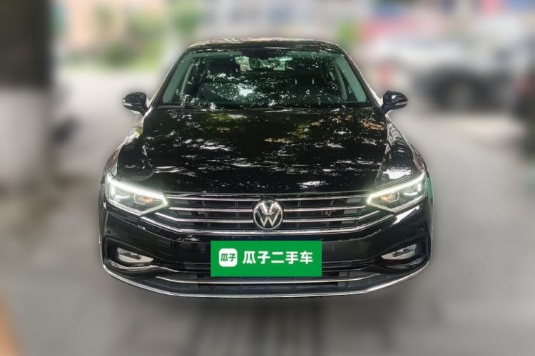 Used Volkswagen Magotan 2021 330TSI DSG 30th Anniversary Edition Front