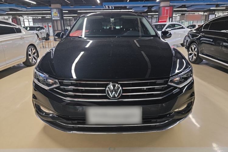 Used Volkswagen Magotan 2021 330TSI DSG 30th Anniversary Edition Front