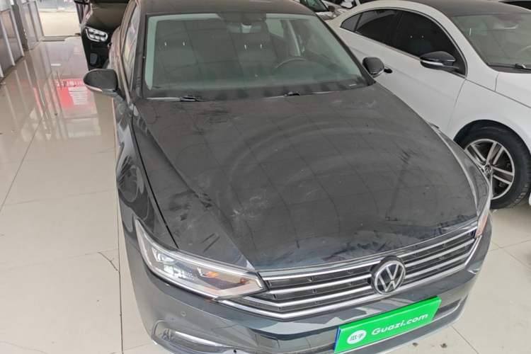 Used Volkswagen Magotan 2021 330TSI DSG 30th Anniversary Edition Front
